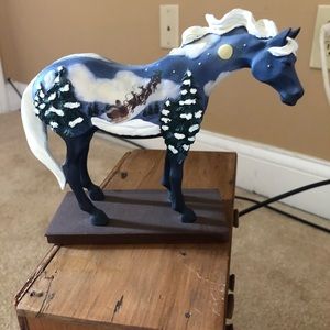 Trail of Painted Ponies figurine